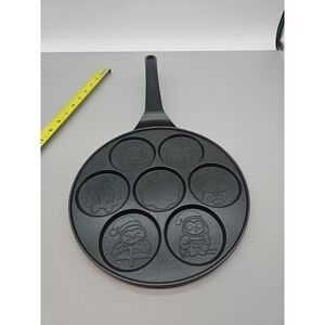 Crofton Christmas Mini Pancake Pan Nonstick‎ Stovetop Winter Snowflakes Santa